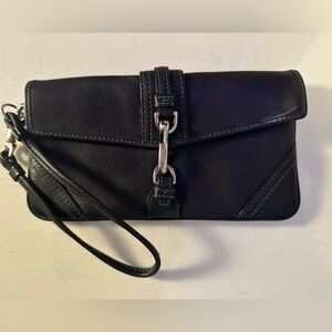 Vintage coach wristlet